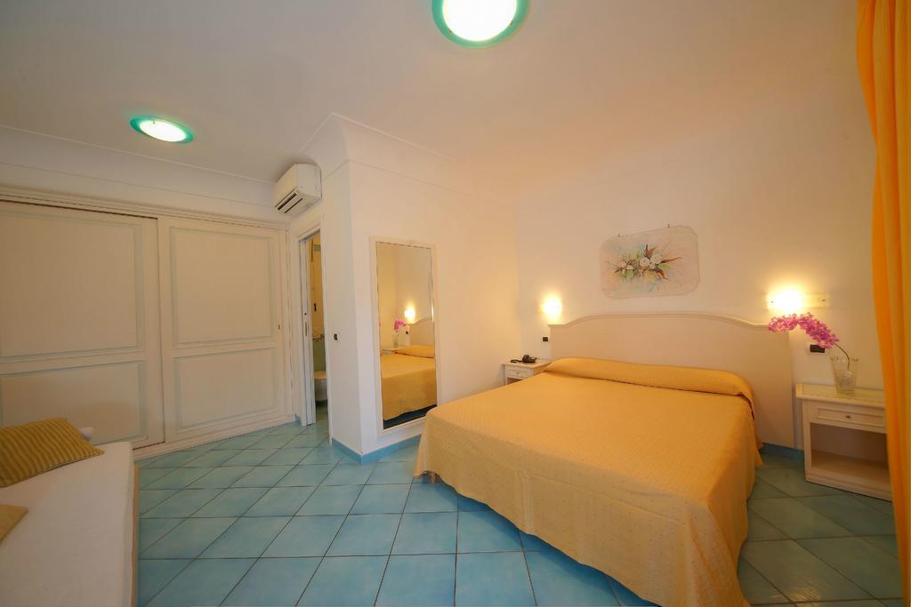 Family Spa Hotel Le Canne Forio di Ischia Chambre photo
